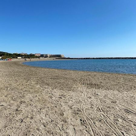 Superbe T2 Avec Terrasse Et Vue Su Mer Quartier Des Quilles A Sete Exterior photo